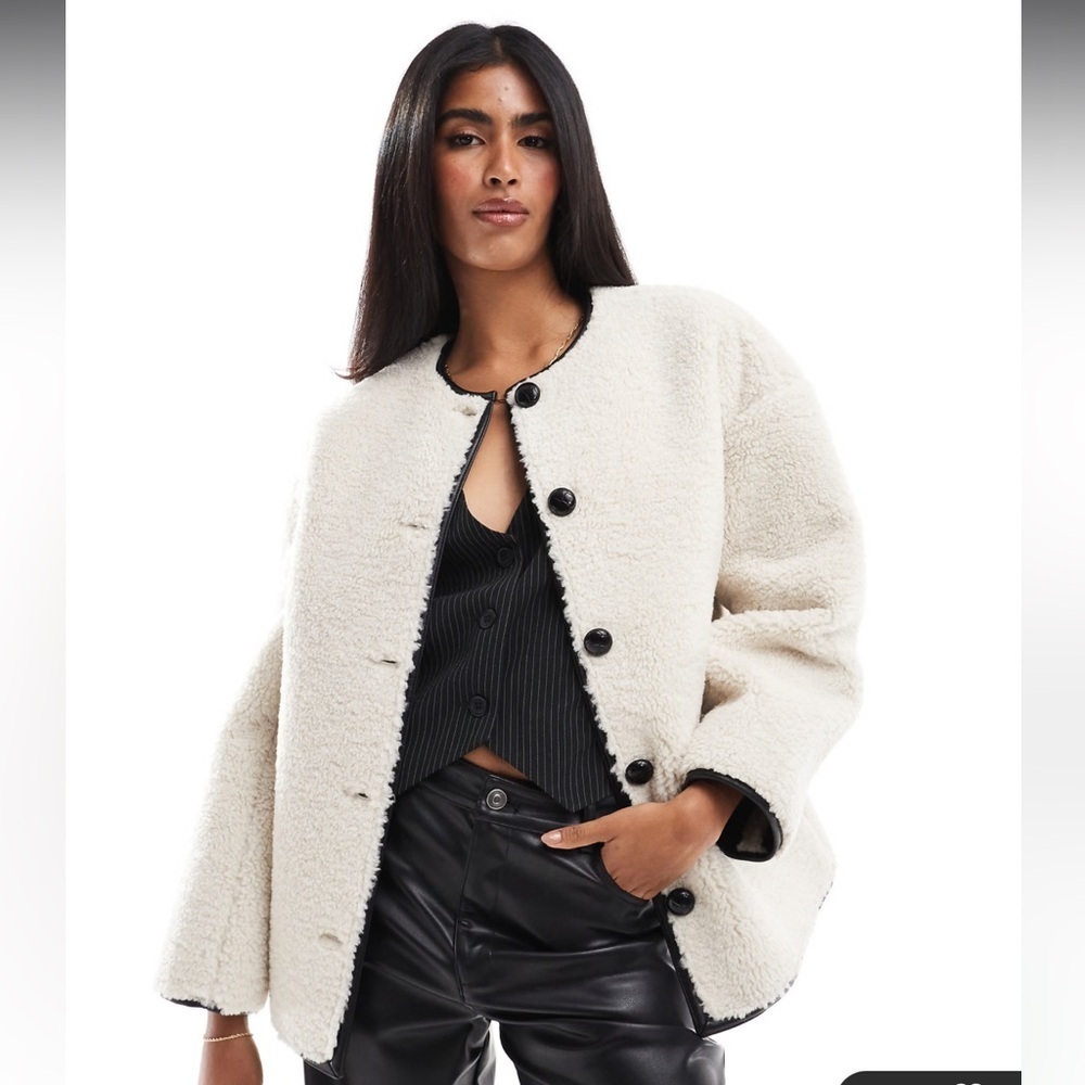 NWT 4th & Reckless exclusive button detail faux shearling jacket in cream